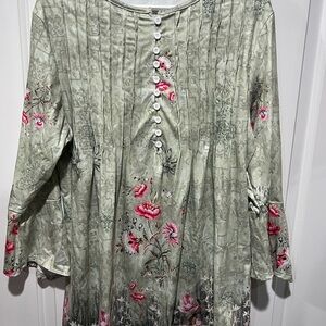 Women’s XXXL top Floral pattern Green & pink